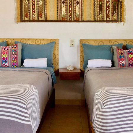 Lalora Hotel & Villas Сан-Патрисио-Мелак Экстерьер фото